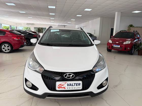 HYUNDAI HB20X 1.6 16V PREMIUM FLEX 4P AUTOMÁTICO